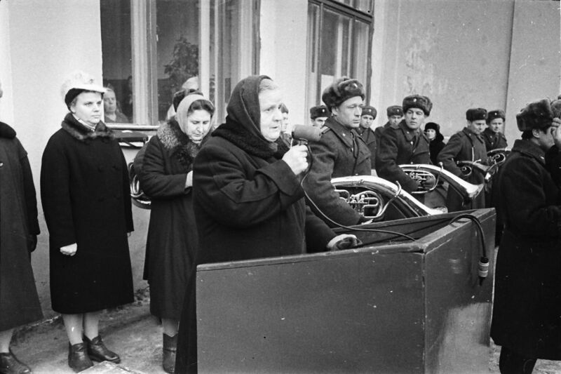 Файл:Вера Васильевна (мать Бориса Щапова), 17 февраля 1965 год.jpeg